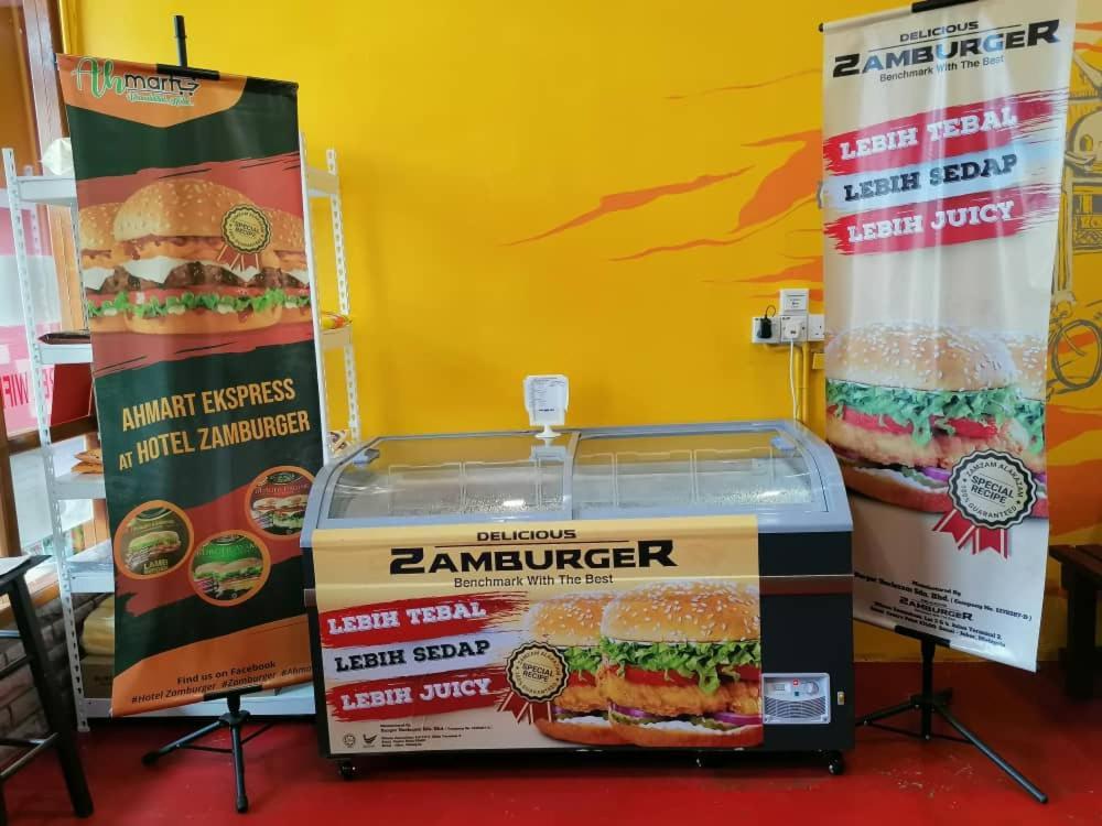 Hotel Zamburger Heritage Melaka Экстерьер фото